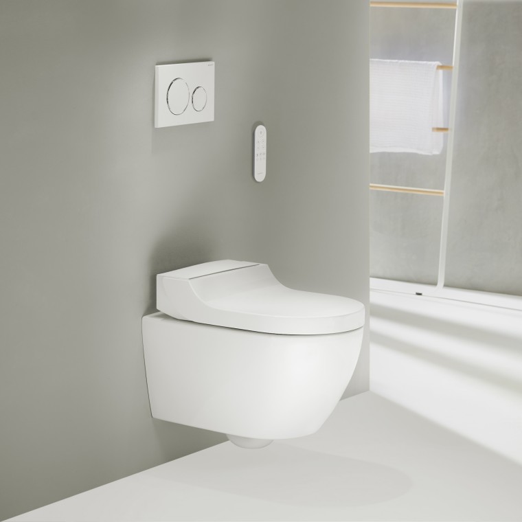 Geberit AquaClean Tuma Comfort Geberit AquaClean Tuma Comfort