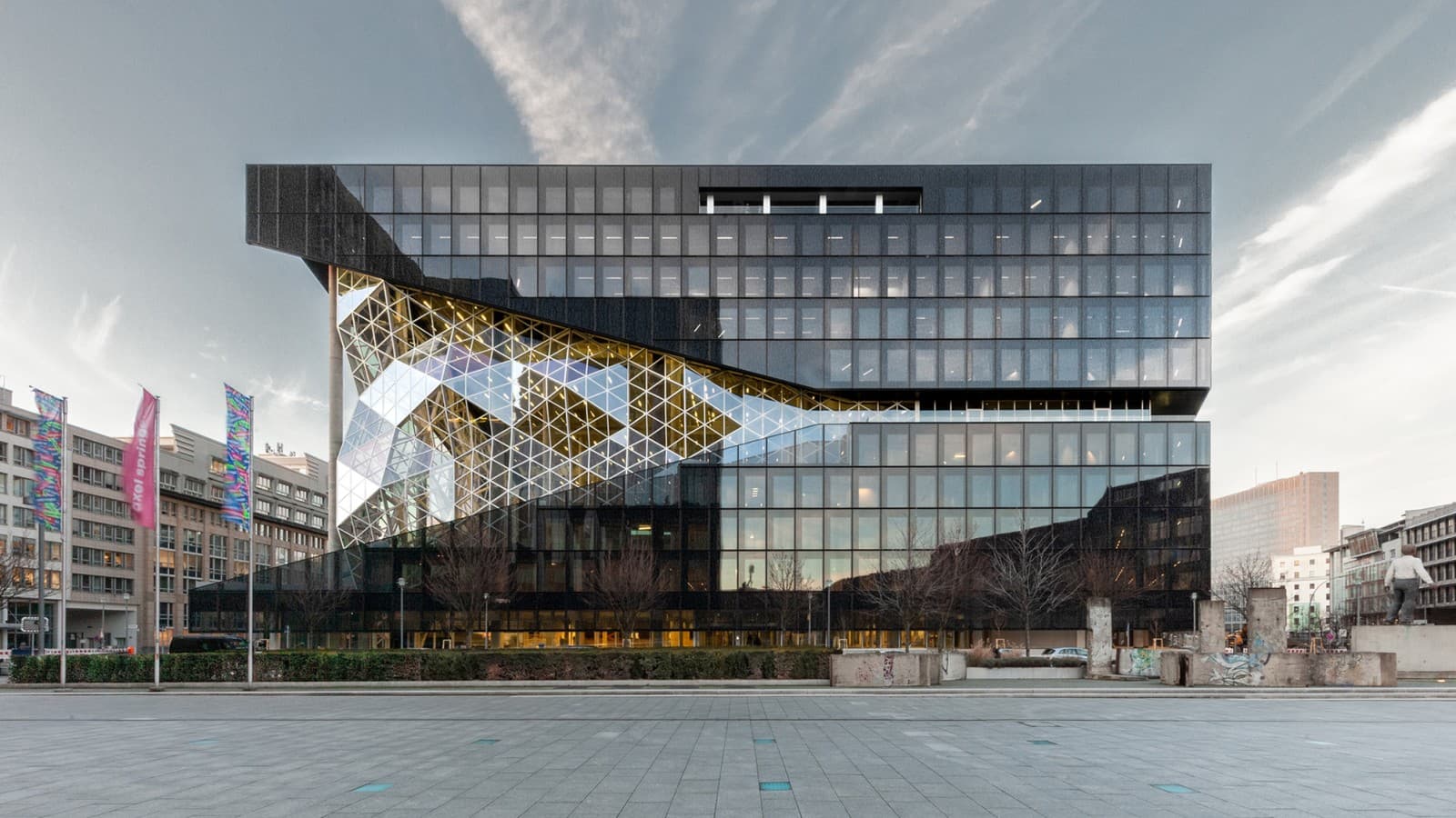 Штаб-квартира Axel Springer, Берлин, Германия (© Geberit) Штаб-квартира Axel Springer, Берлин, Германия (© Geberit)