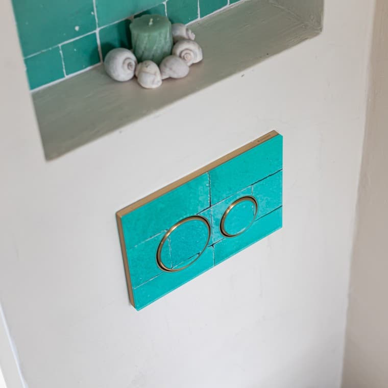 Клавиша смыва Sigma 21 в индивидуальном марокканском дизайне (NL) (© Chiela van Meerwijk) Клавиша смыва Sigma 21 в индивидуальном марокканском дизайне (NL) (© Chiela van Meerwijk)