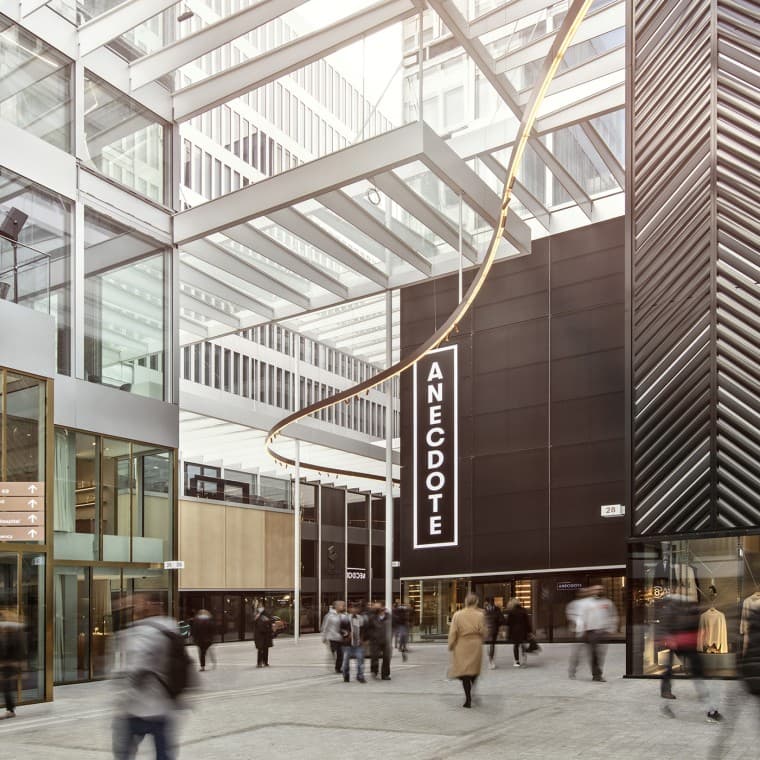 Внутри The Circle (© Flughafen Zürich AG) Внутри The Circle (© Flughafen Zürich AG)